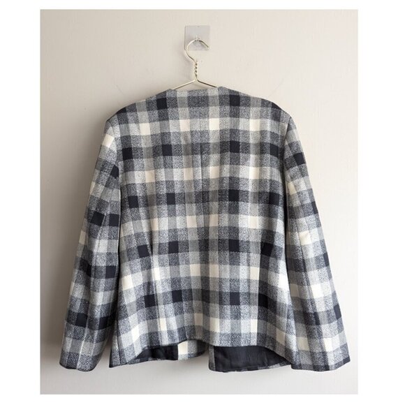Vintage Checkered Blazer - Picture 2 of 9